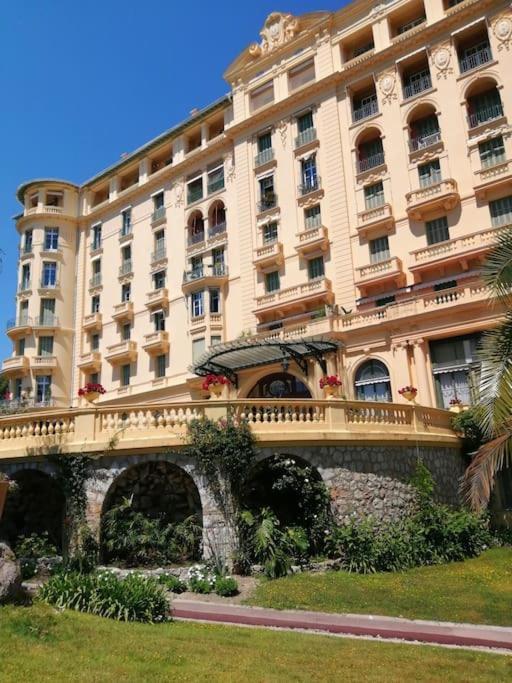 Imperial Palace Bord De Mer Menton Ngoại thất bức ảnh